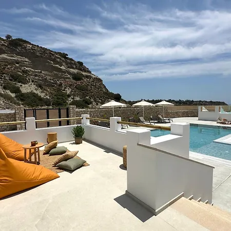 Elaia Villa *